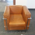 Перетяжка офисной мебели в БЦ Романов Двор