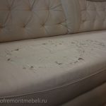 Осыпался кожзам у дивана